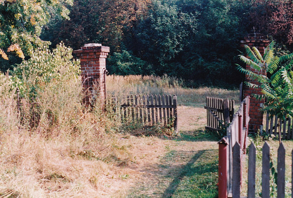 1999 der frühere Eingang zum Schloß