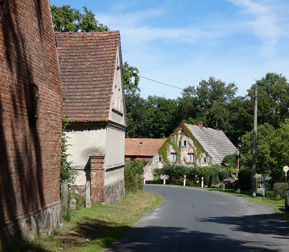 Blick zu ehemals Pfitzmann, heute Marian Motyl - Museum