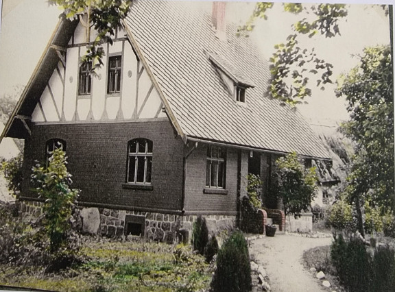 die Gärtnerei auf dem Gutsgelände, auf einer Postkarte als Försterei bezeichnet